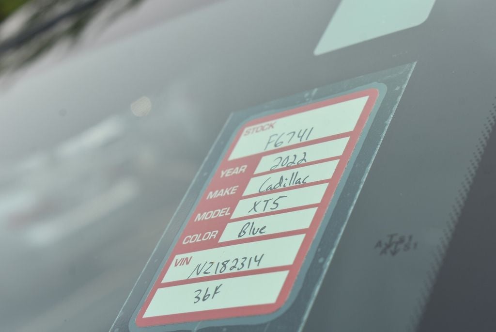 2022 Cadillac XT5 Premium Luxury