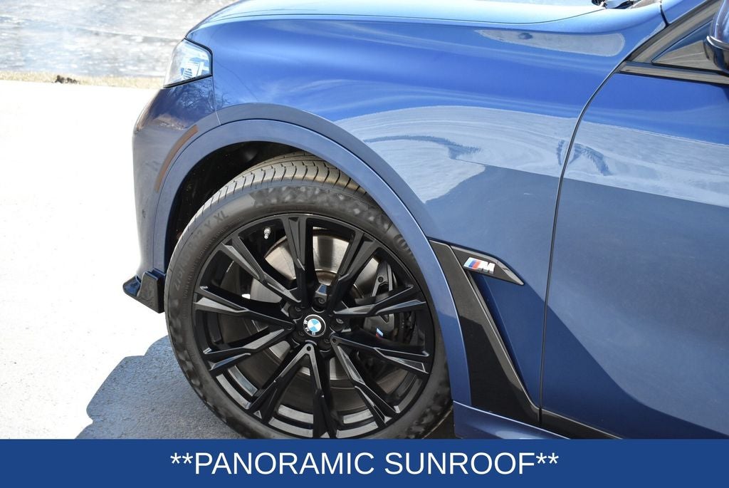 2022 BMW X7 M50i