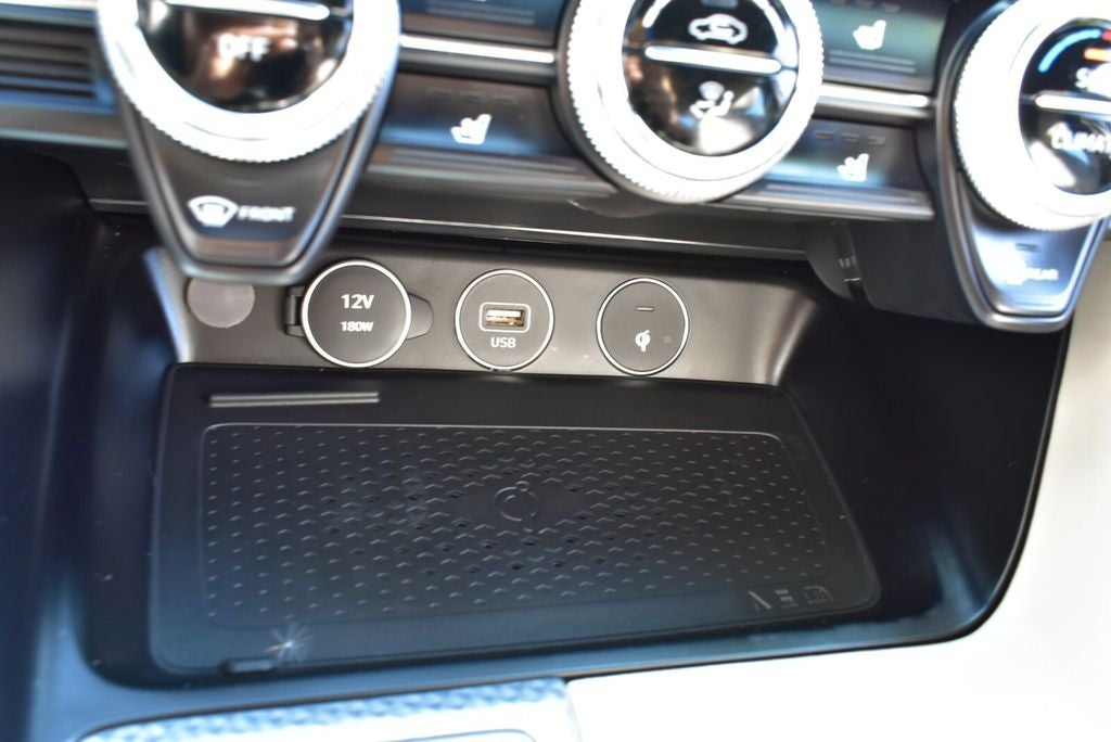 2023 Genesis G70 2.0T AWD