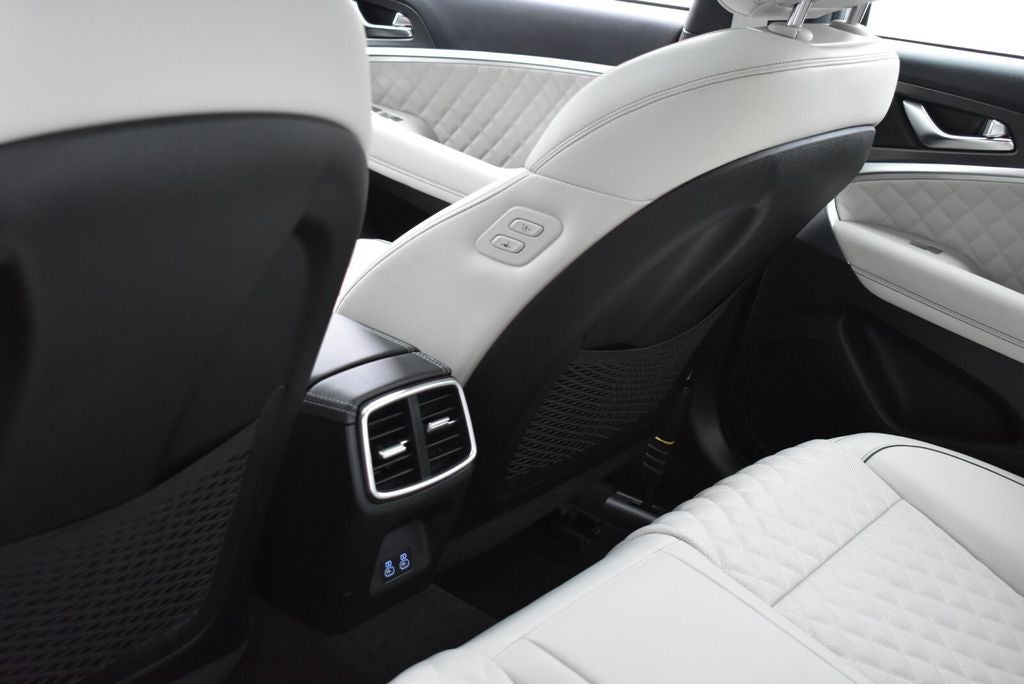 2025 Genesis G70 3.3T AWD Sport Advanced