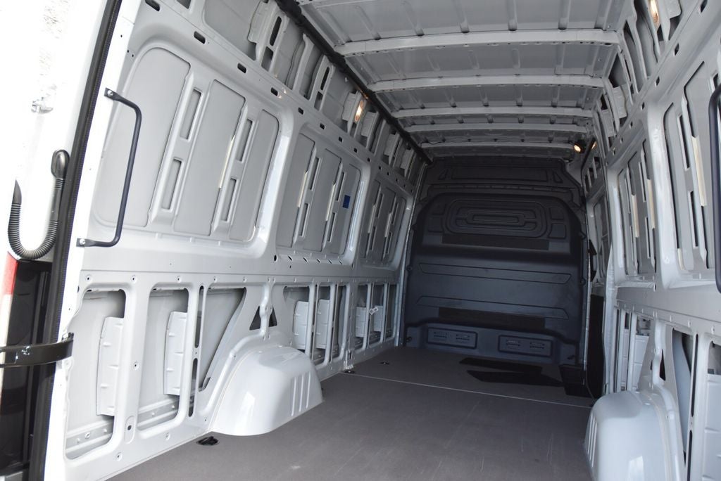 2025 Mercedes-Benz Sprinter 2500 High Roof 4-Cyl Diesel