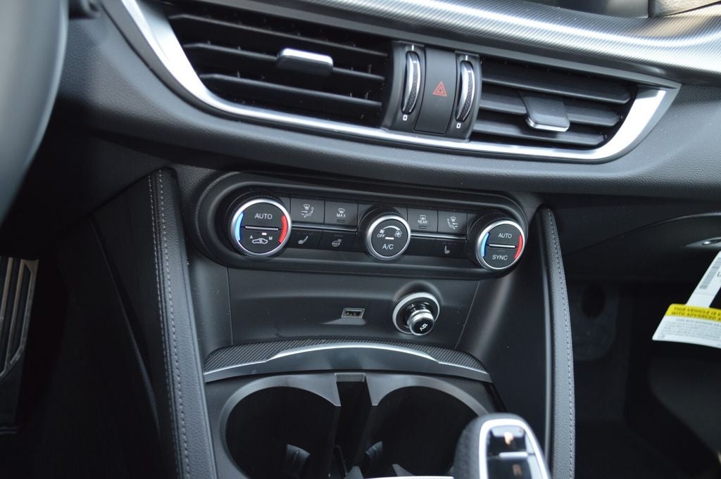 2025 Alfa Romeo Stelvio STELVIO AWD