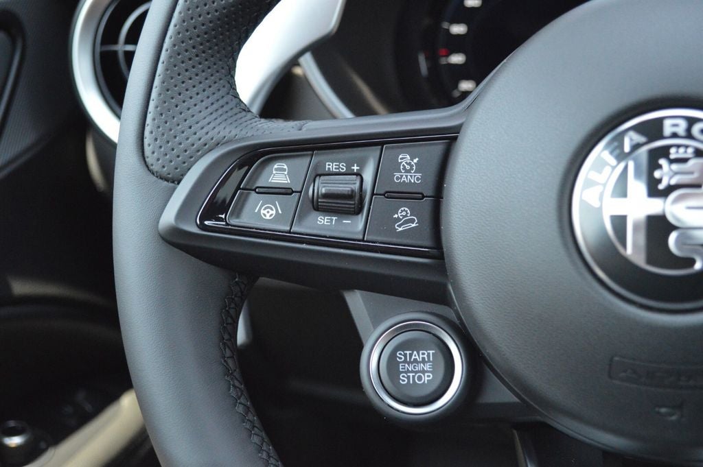 2025 Alfa Romeo Stelvio STELVIO AWD