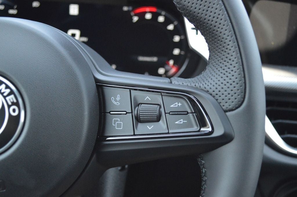 2025 Alfa Romeo Stelvio STELVIO AWD