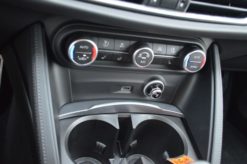 2025 Alfa Romeo Stelvio STELVIO AWD