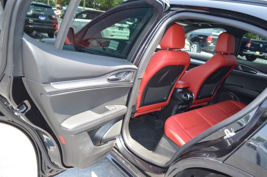 2025 Alfa Romeo Stelvio STELVIO AWD