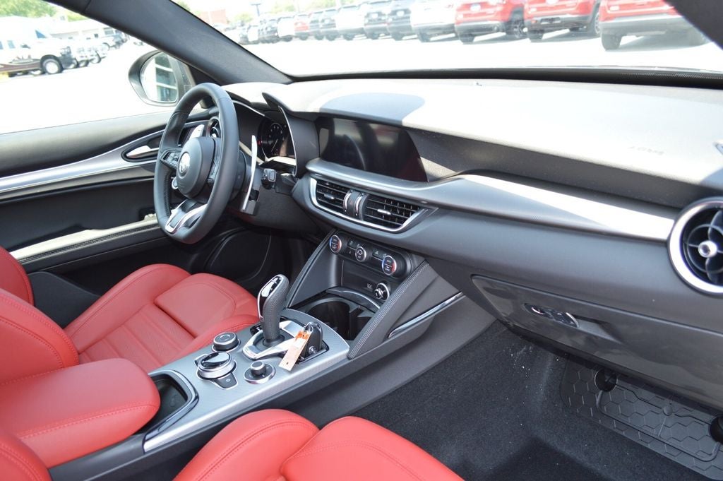 2025 Alfa Romeo Stelvio STELVIO AWD