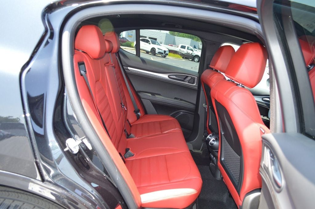 2025 Alfa Romeo Stelvio STELVIO AWD