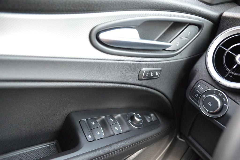 2025 Alfa Romeo Stelvio STELVIO AWD