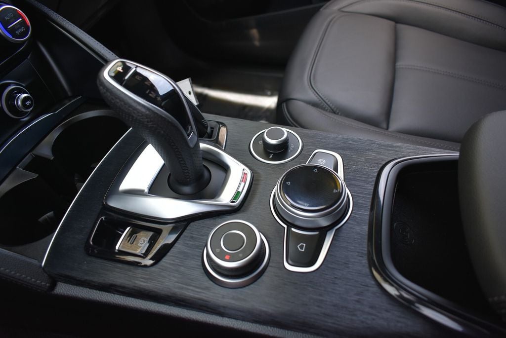 2024 Alfa Romeo Stelvio Sprint AWD