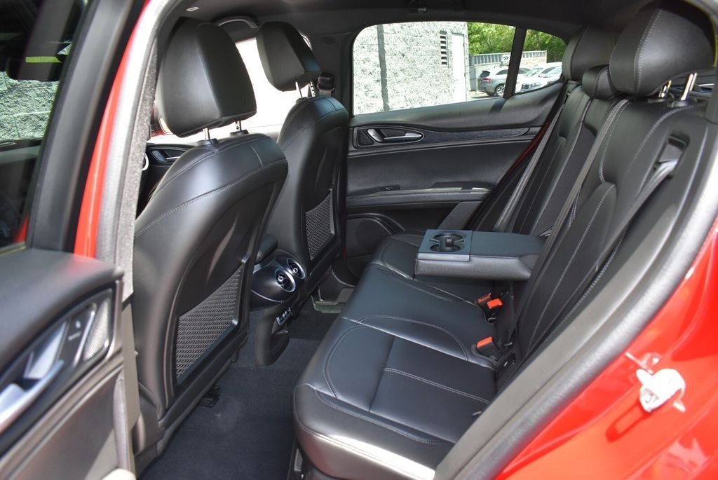 2024 Alfa Romeo Stelvio Sprint AWD