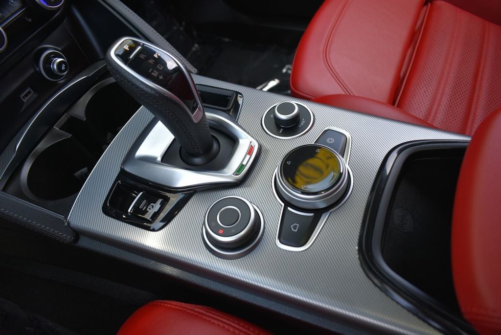 2024 Alfa Romeo Stelvio Veloce AWD