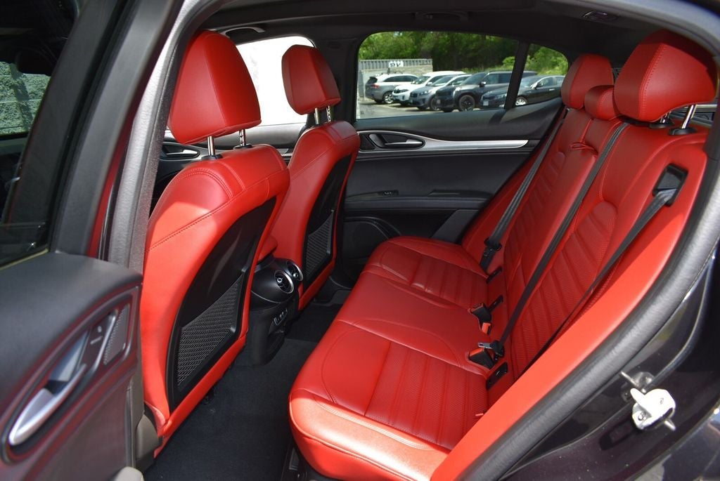 2024 Alfa Romeo Stelvio Veloce AWD