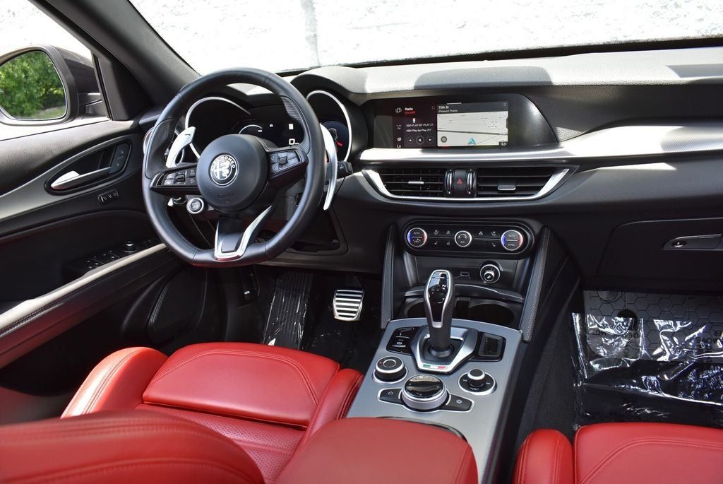 2024 Alfa Romeo Stelvio Veloce AWD