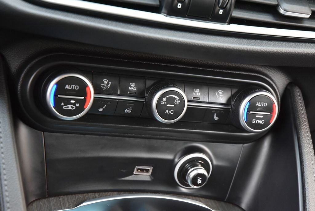 2022 Alfa Romeo Stelvio Ti AWD