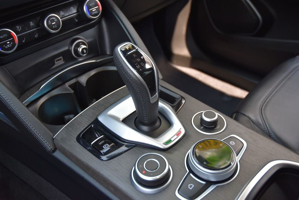 2022 Alfa Romeo Stelvio Ti AWD