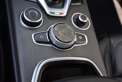 2022 Alfa Romeo Stelvio Ti AWD