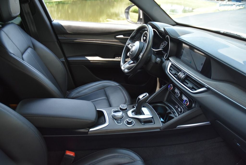 2022 Alfa Romeo Stelvio Ti AWD