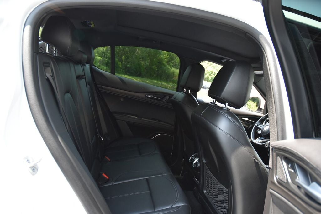 2022 Alfa Romeo Stelvio Ti AWD