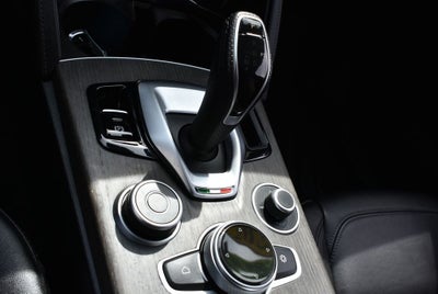 2022 Alfa Romeo Stelvio Ti AWD