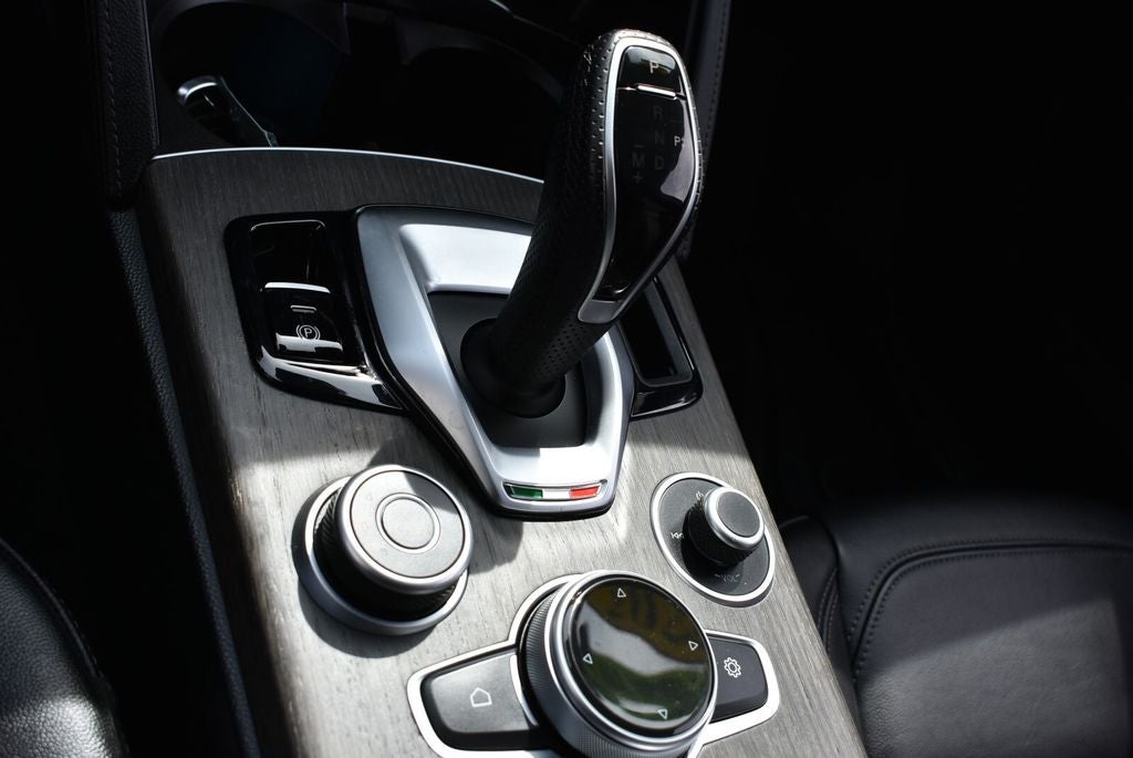 2022 Alfa Romeo Stelvio Ti AWD