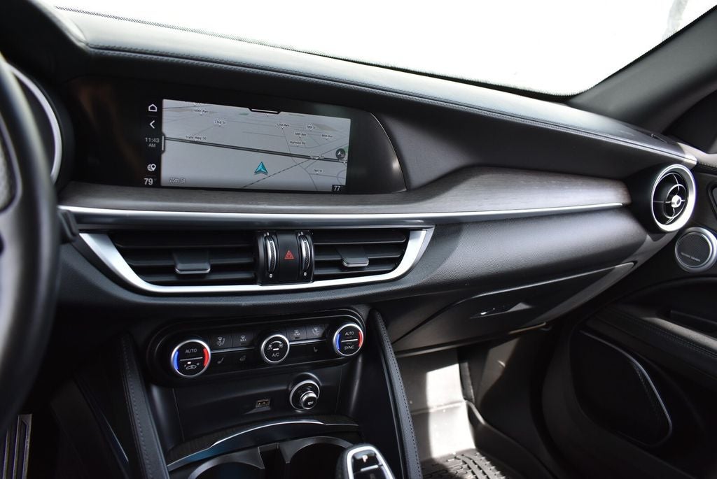 2022 Alfa Romeo Stelvio Ti AWD
