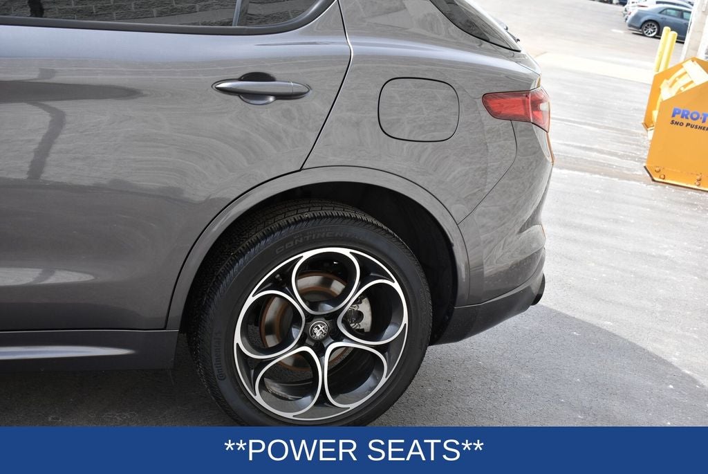 2022 Alfa Romeo Stelvio Ti AWD
