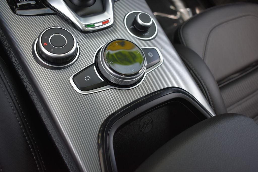 2024 Alfa Romeo Stelvio Veloce AWD