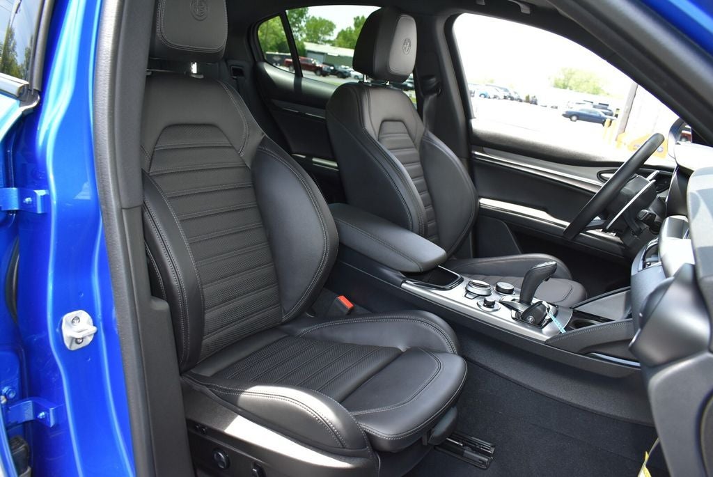 2024 Alfa Romeo Stelvio Veloce AWD