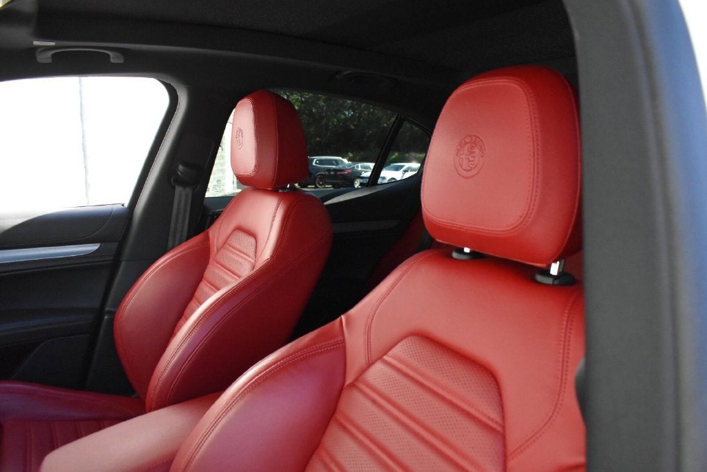 2024 Alfa Romeo Stelvio Veloce AWD