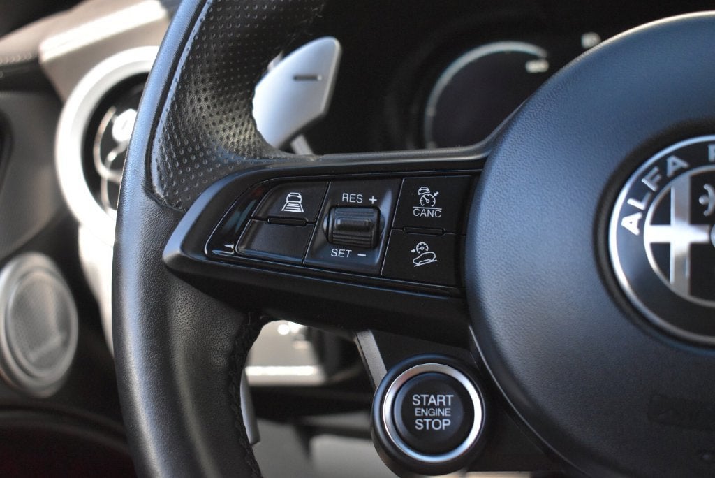 2024 Alfa Romeo Stelvio Veloce AWD
