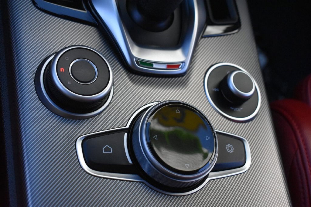 2024 Alfa Romeo Stelvio Veloce AWD