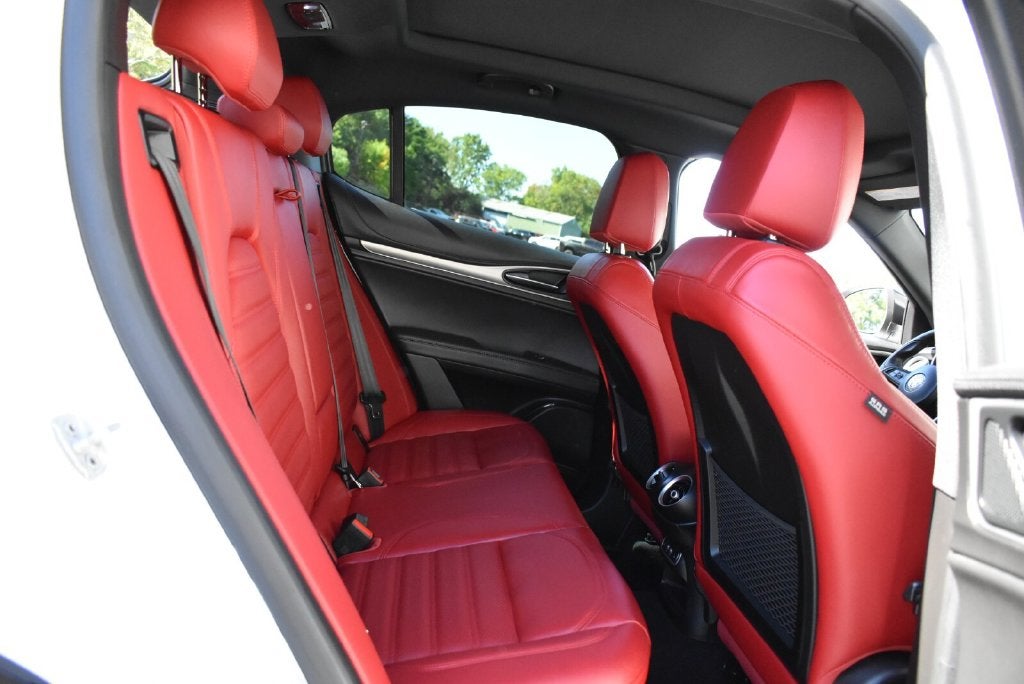 2024 Alfa Romeo Stelvio Veloce AWD