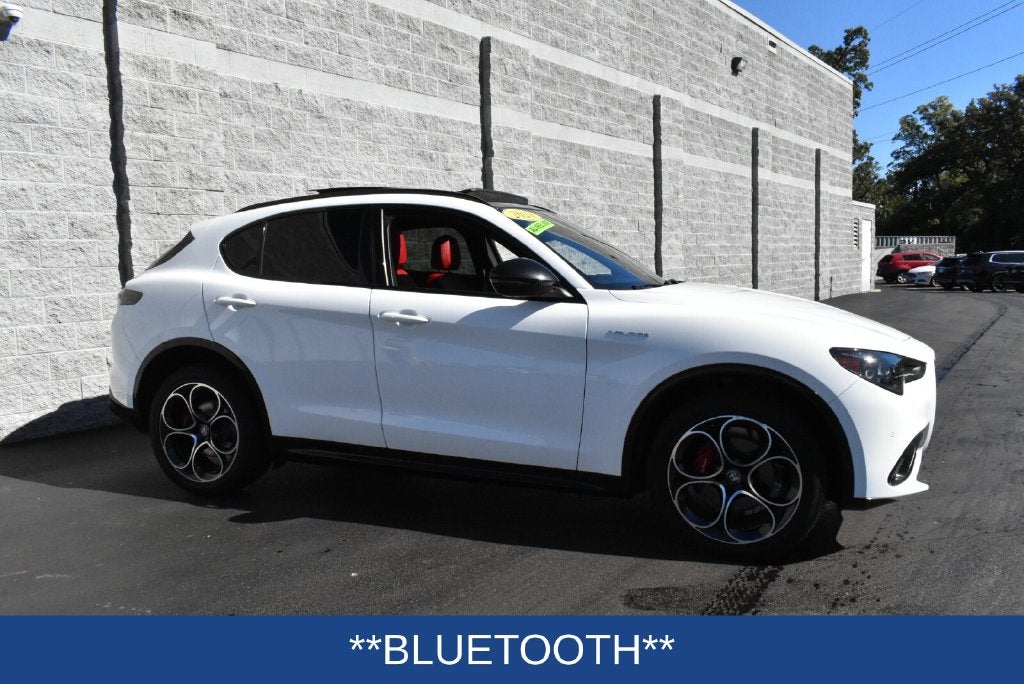 2024 Alfa Romeo Stelvio Veloce AWD